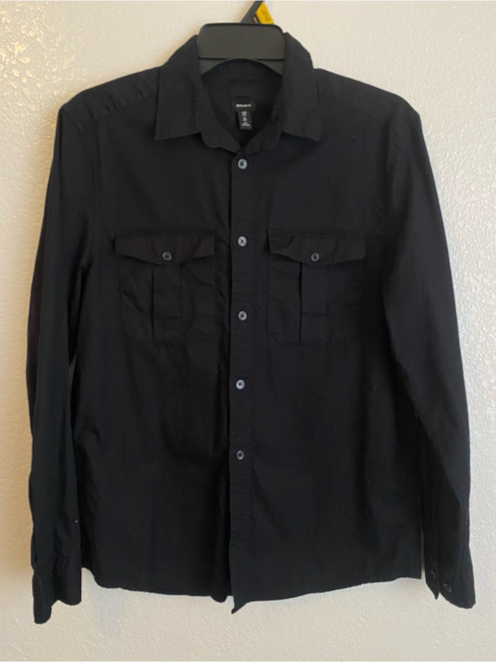 ***PRICE DROP*** H&M Black Casual Button-Down Shirt S